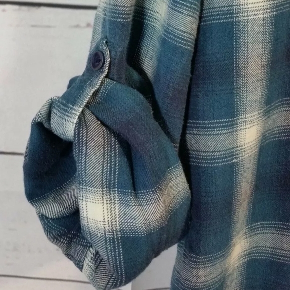 Quiksilver S Blue Plaid Flannel Button-Down Shirt - Picture 4 of 9